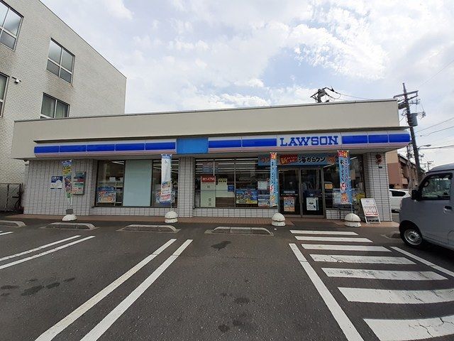 コンビニ　ローソン戸田氷川町二丁目店（コンビニ）まで226m