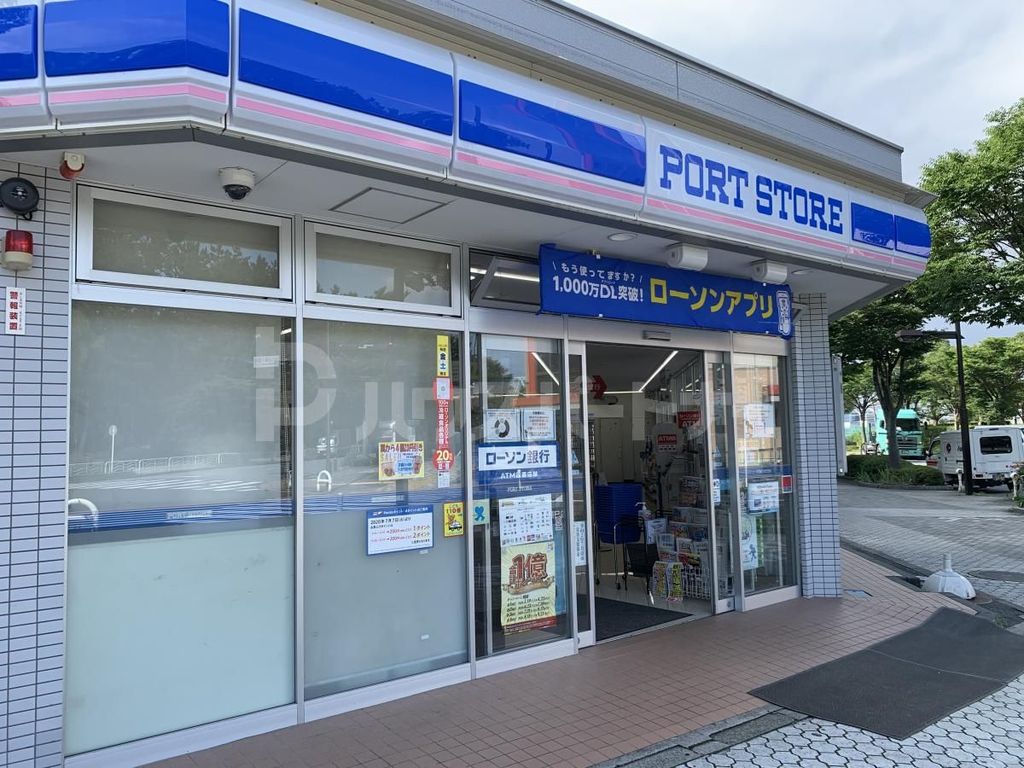 コンビニ　ローソンポートストア辰巳店（コンビニ）まで180m