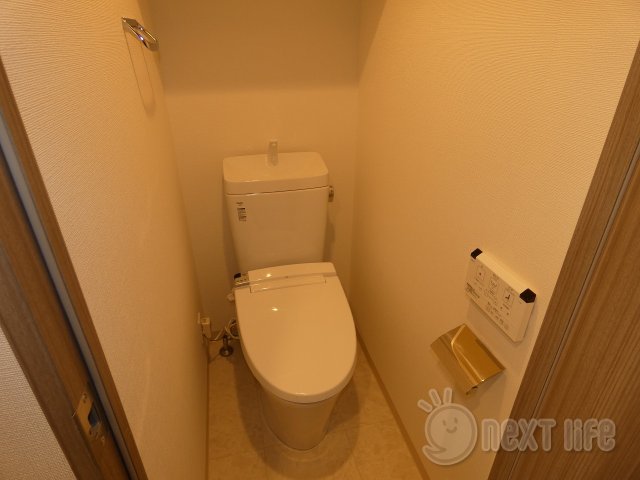 ＪＲ東海道本線 横浜駅 徒歩15分 10階建 築7年のトイレ写真