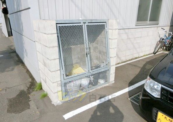 その他共有部分　敷地内に専用ごみステーション完備しています♪