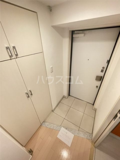 ジーコンフォートウエスト新横浜の玄関写真