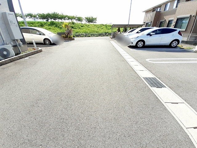 駐車場　駐車場完備です