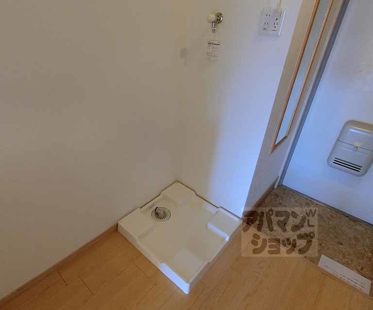 フラッティ壬生坊城の内装写真