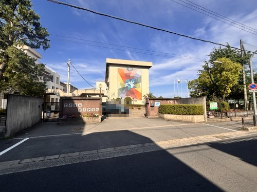 中学校　豊中市立第三中学校（中学校）まで310m