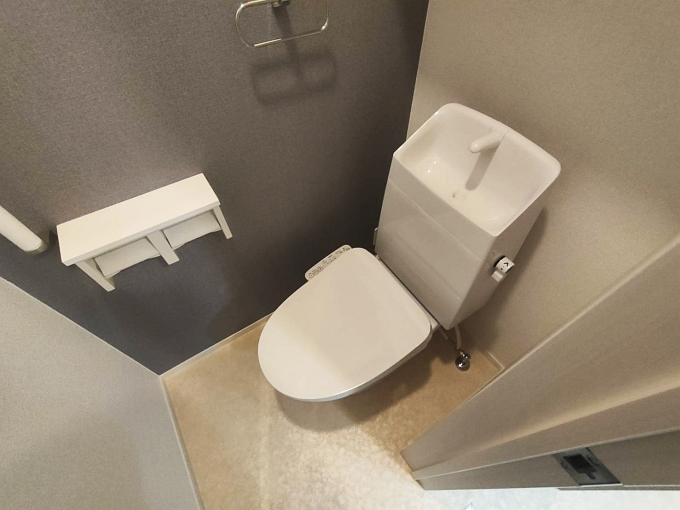 近鉄南大阪線 藤井寺駅 徒歩19分 2階建 新築のトイレ写真