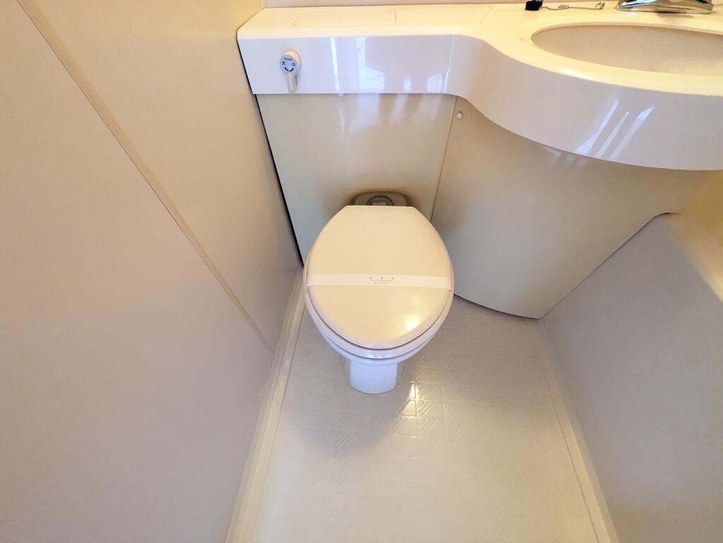 ブランニュー青葉台のトイレ写真