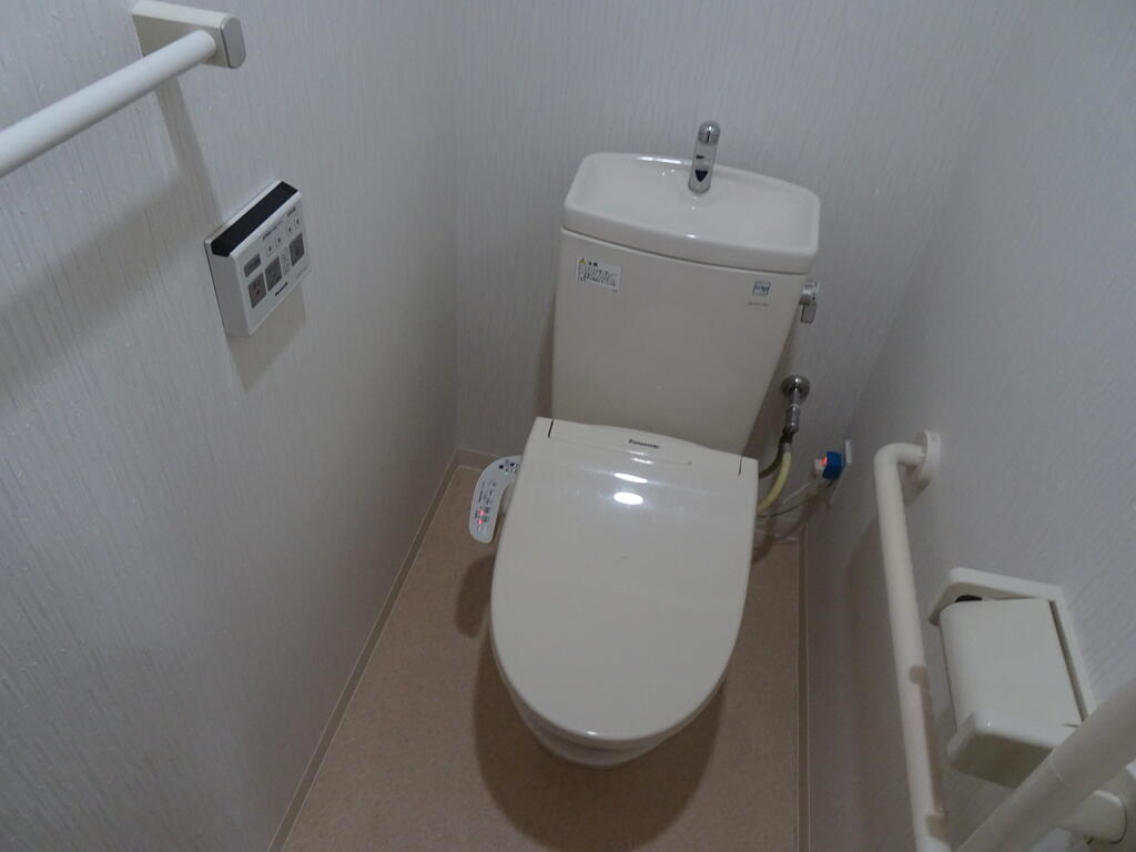 ルミエール西中央のトイレ写真