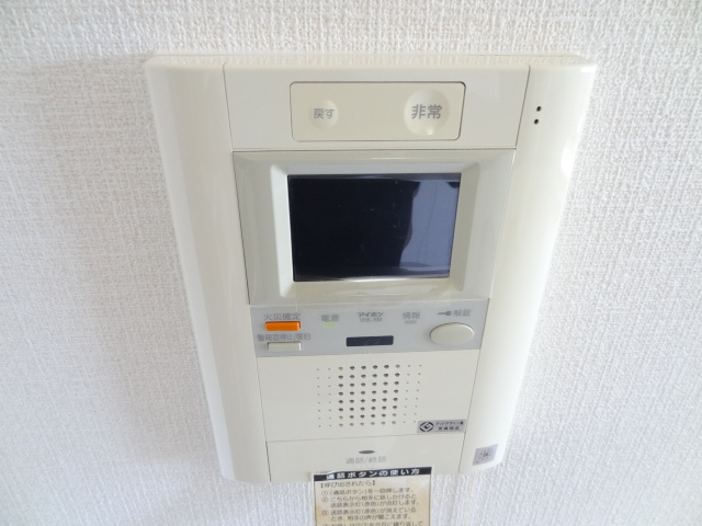 セキュリティ　エントランスの訪問者チェックが可能です。