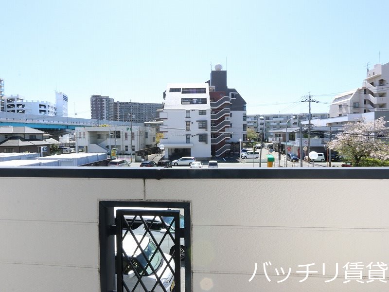 バルコニー　別号室の画像。現況優先します。