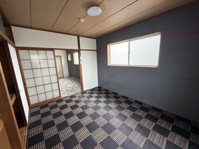 若松町ビルの居間写真