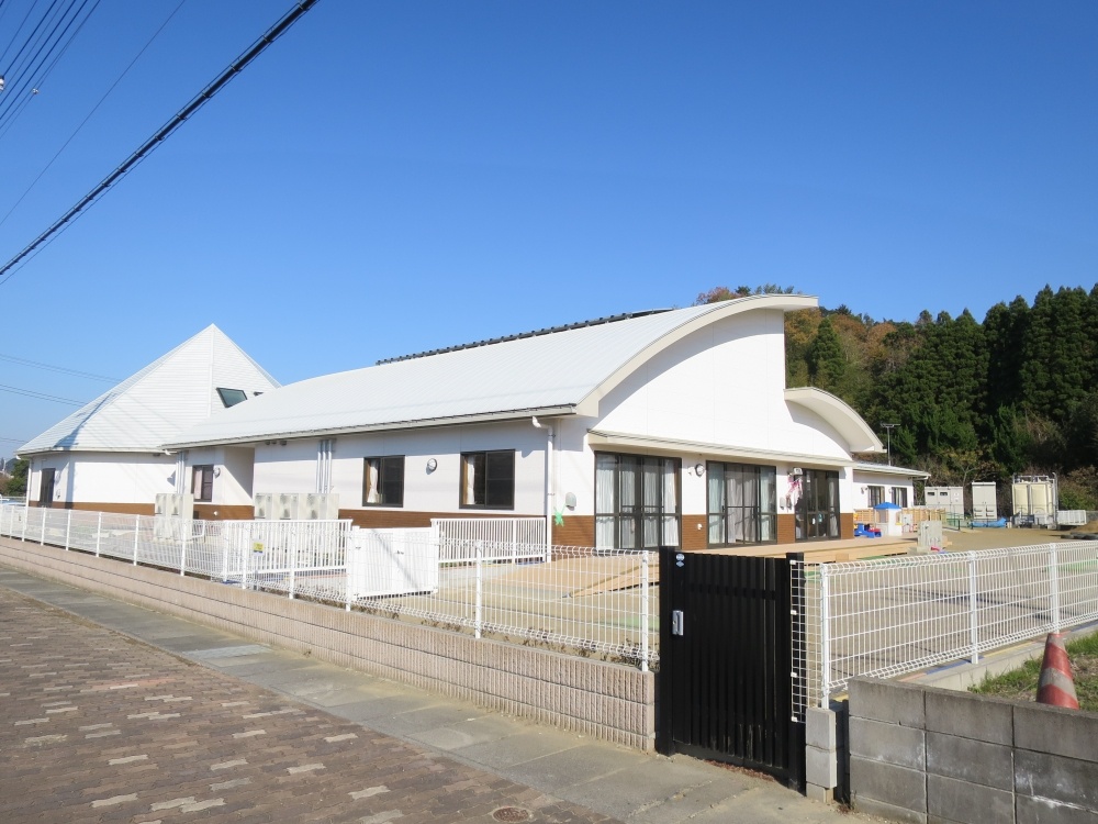 幼稚園・保育園　みどりが丘保育園（幼稚園・保育園）まで213m