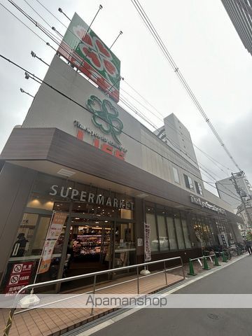スーパー　ライフ中崎町駅前店（スーパー）まで405m