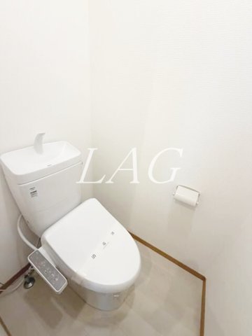東急東横線 学芸大学駅 徒歩4分 3階建 築24年のトイレ写真
