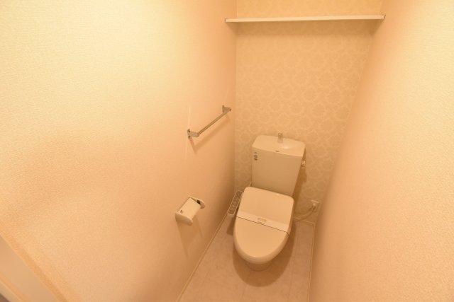 上毛電鉄 片貝駅 徒歩5分 2階建 築10年のトイレ写真