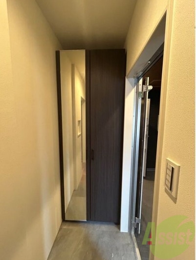 玄関　※参考画像