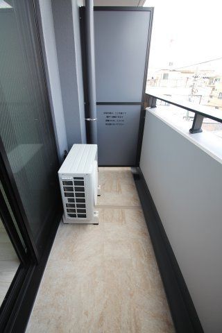バルコニー　（別タイプ参考写真）ＣＲＥＳＴ　ＴＡＰＰ東十条　北区神谷２