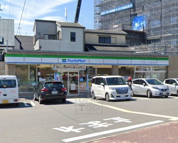 コンビニ　ファミリーマート　吹田大橋（コンビニ）まで472m