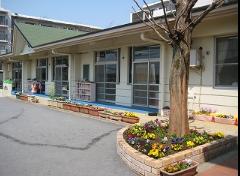 幼稚園・保育園　上大岡東保育園（幼稚園・保育園）まで887m
