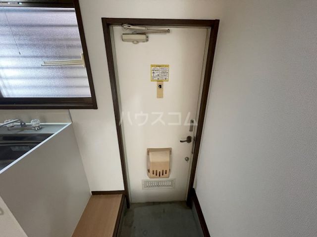 パルメゾンB棟の玄関写真
