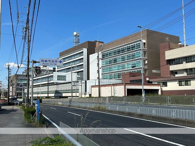 役所　岡崎市役所（役所）まで1000m