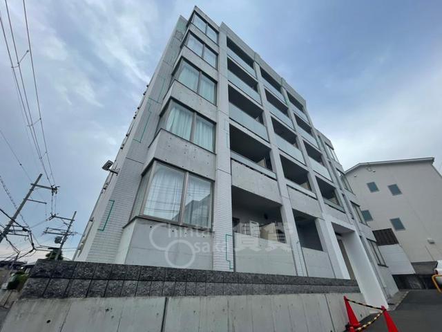 阪急宝塚線 蛍池駅 徒歩4分 5階建 築12年の外観写真