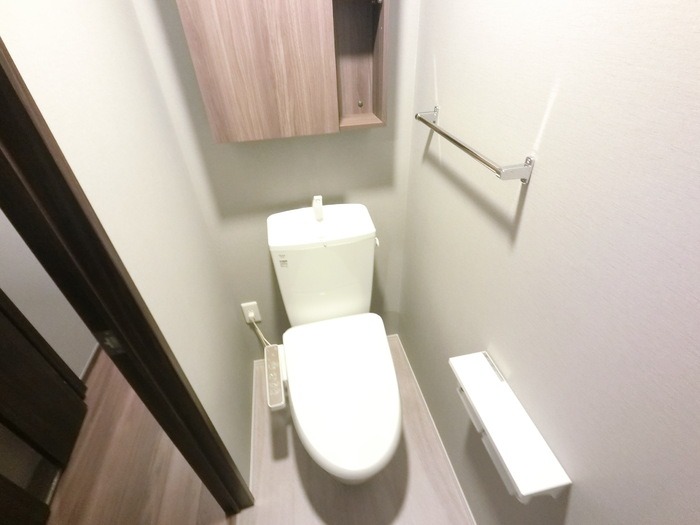 上越新幹線 高崎駅 徒歩10分 3階建 築3年のトイレ写真