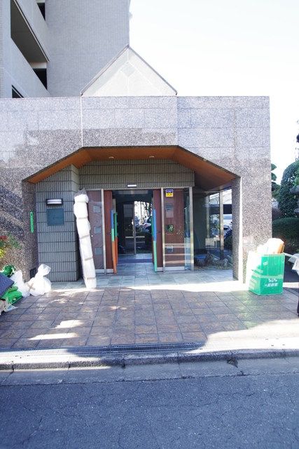 エントランス　★お問い合わせはタウンハウジング町田店まで★