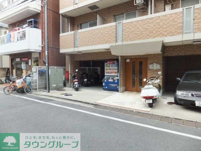 エントランス　部屋探しは株式会社　タウンハウジング　までお気軽にお問合せ…