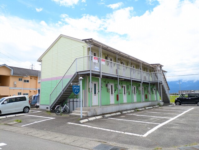 建物外観　☆軽量鉄骨造　２階建てアパート☆