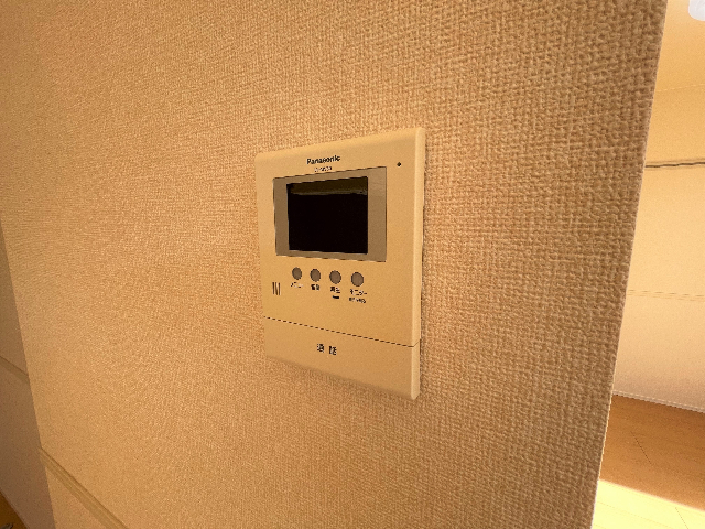 セキュリティ　モニター付きインターホン