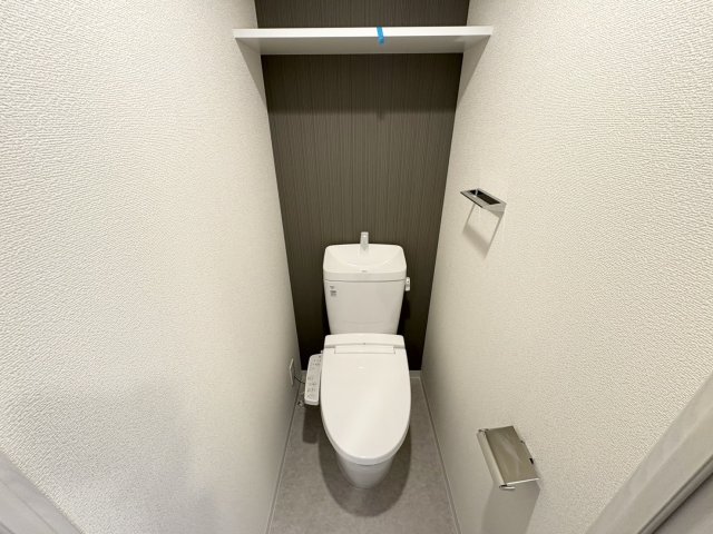 クレストコート江坂垂水町のトイレ写真