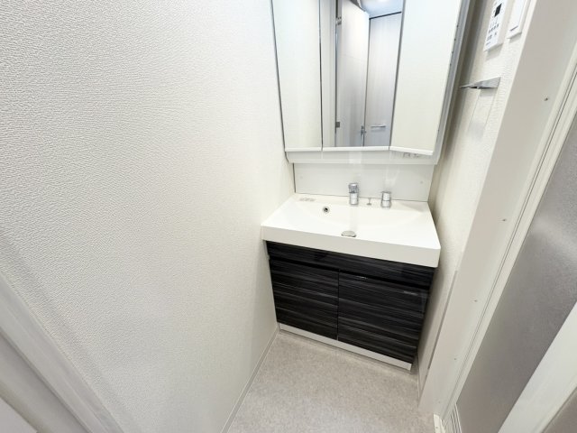 クレストコート江坂垂水町の内装写真
