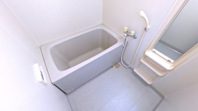 WESTヒルズ関空泉南ハイツ1の風呂写真