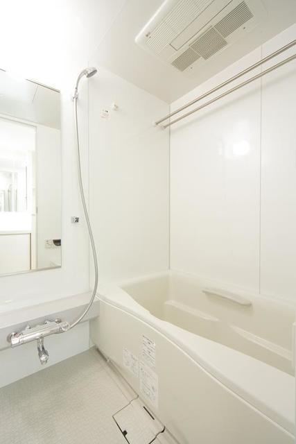 バス・シャワールーム　※写真は同タイプ住戸です。