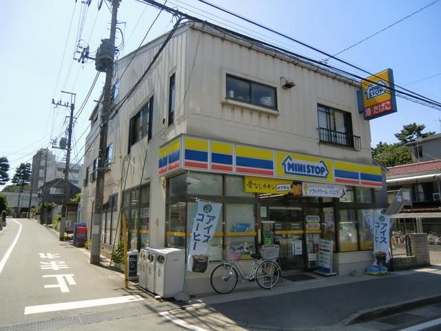 コンビニ　ミニストップ（コンビニ）まで400m