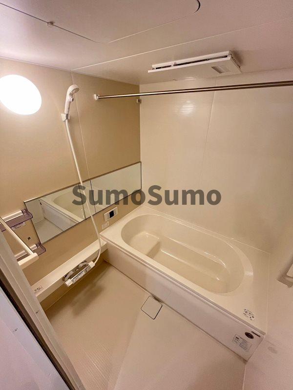 バス・シャワールーム　コンパクトで使いやすいお風呂です
