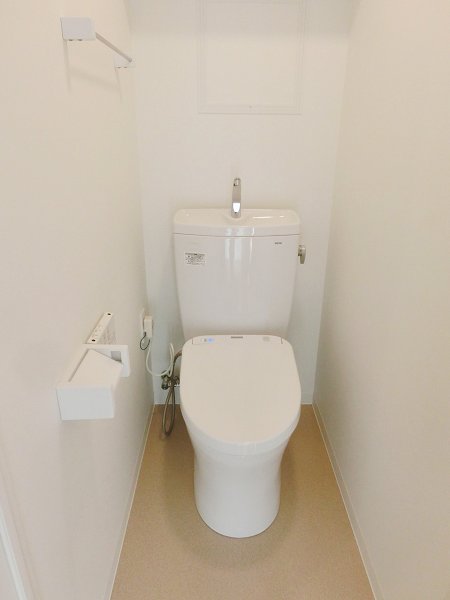 ＪＲ中央線 立川駅 徒歩11分 5階建 築55年のトイレ写真