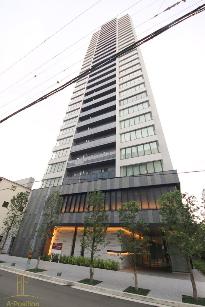 建物外観　ローレルタワー御堂筋本町