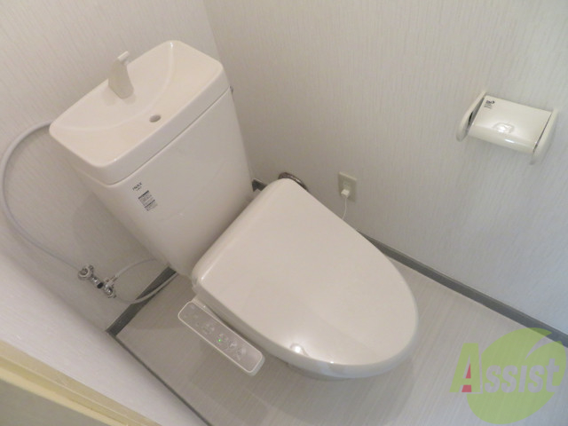 トイレ　トイレにはウォシュレットが付いているので助かります