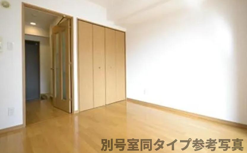 岡部マンションの居間写真