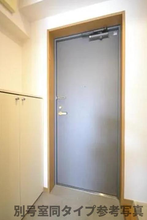 岡部マンションの玄関写真