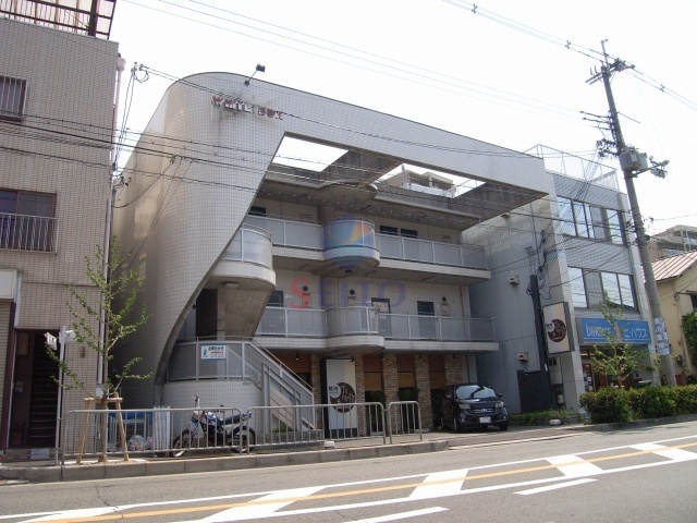 ホワイトBOX
