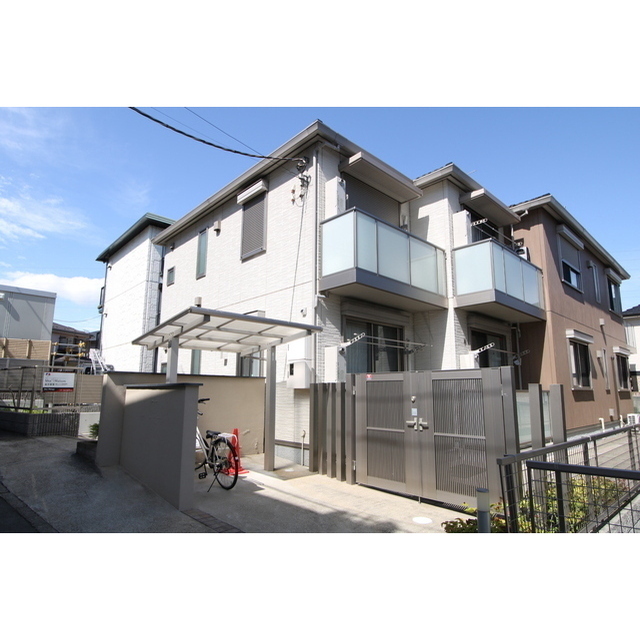 ポレール日吉の外観写真