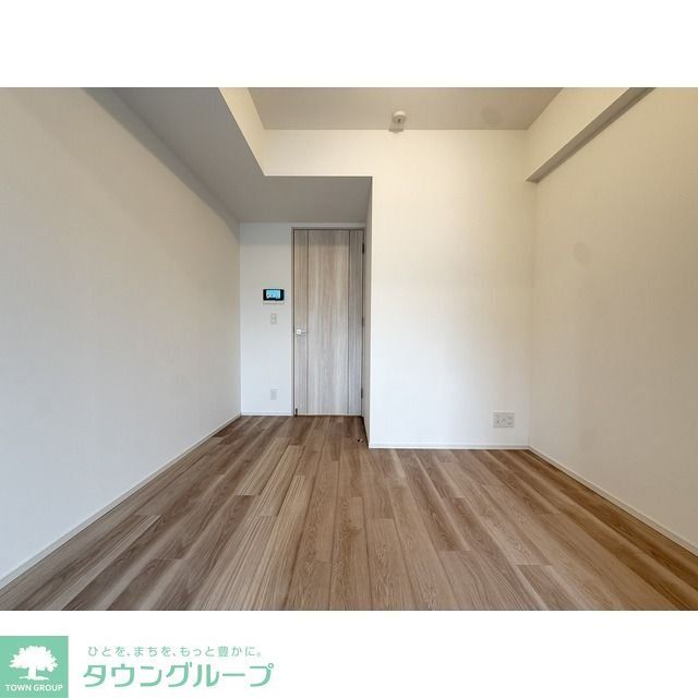 コンフォリア・リヴ北上野の居間写真