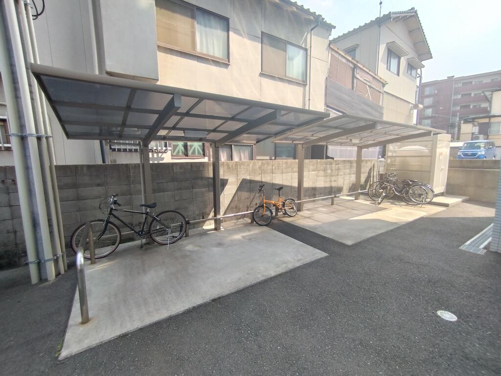 セキュリティ　駐輪場ございます