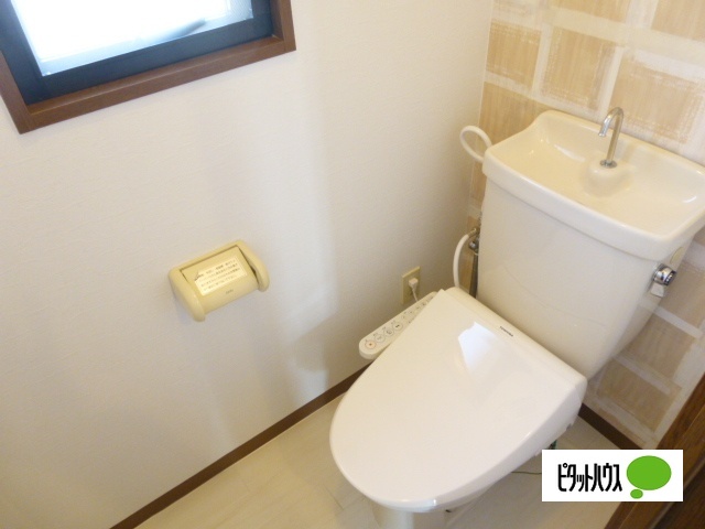 ガーデンコートのトイレ写真