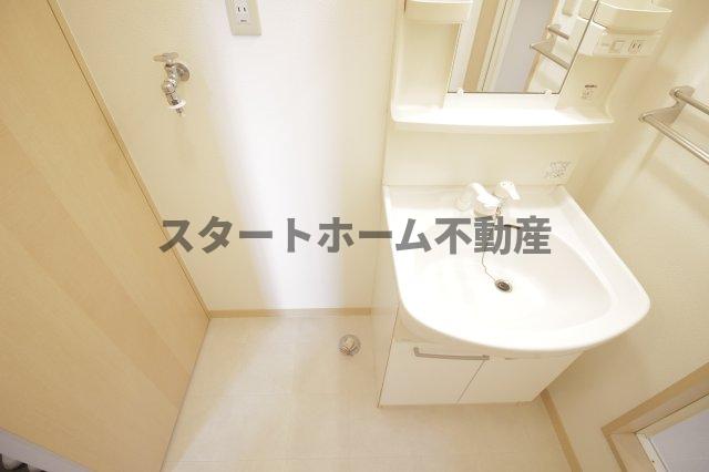 洗面設備　忙しい朝には欠かせない洗面所です