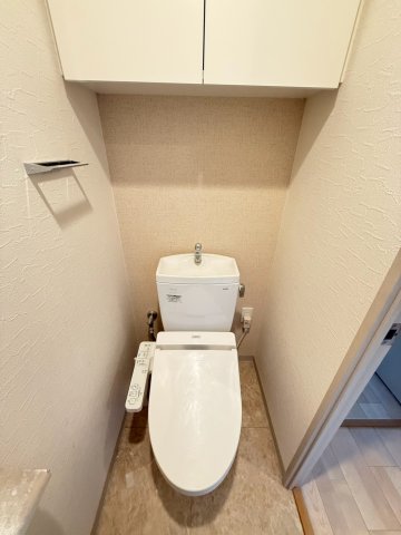 地下鉄堺筋線 恵美須町駅 徒歩5分 15階建 築11年のトイレ写真