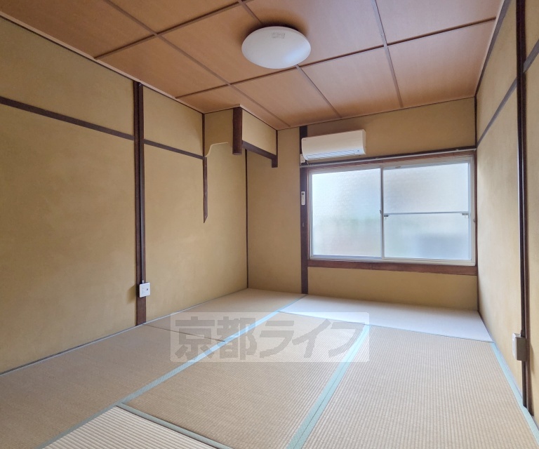 西ノ京永本町5-13貸家の居間写真
