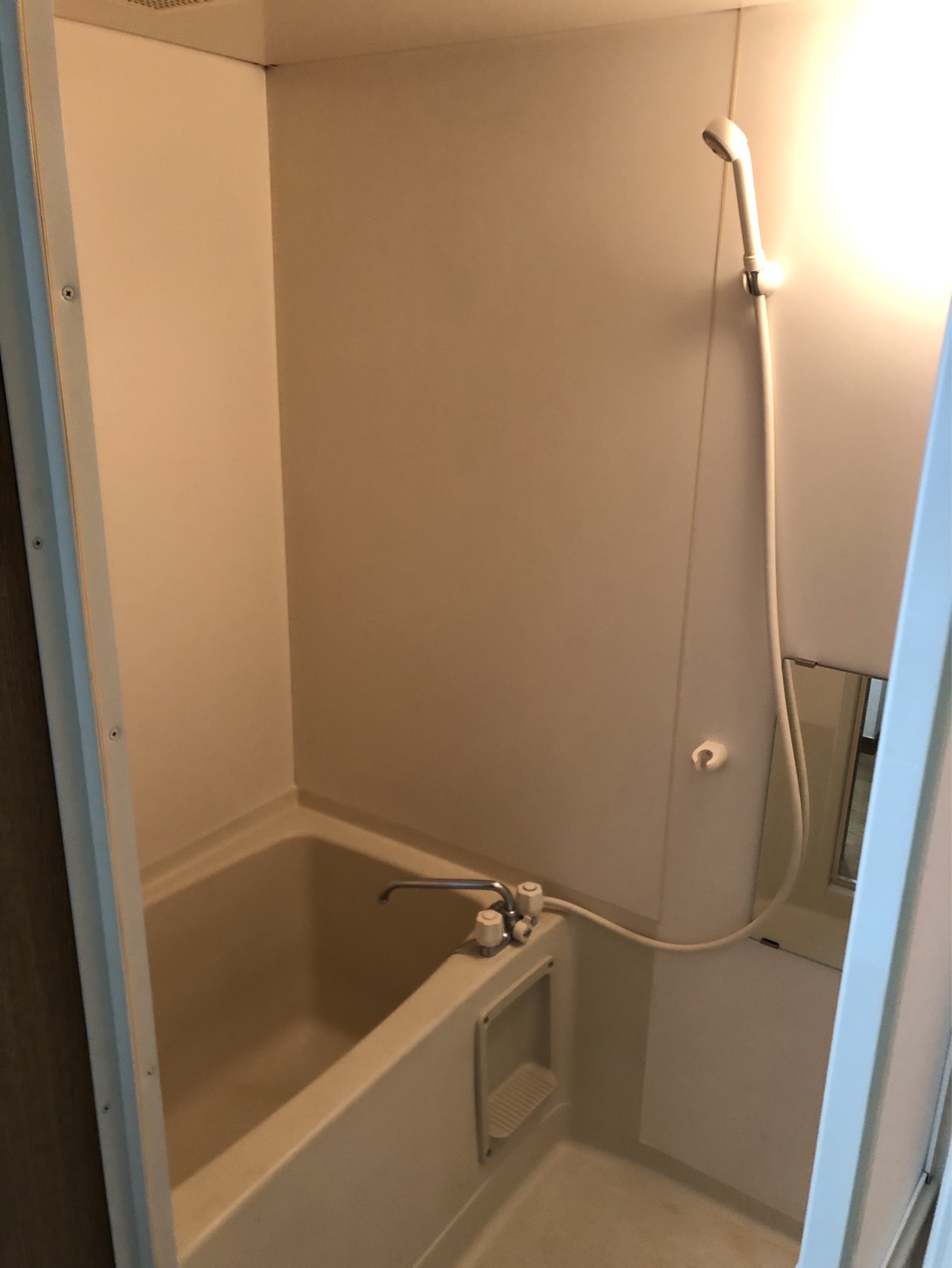 バス・シャワールーム　バス、トイレ独立タイプ